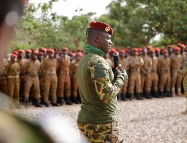 Burkina Faso / Renforcement de la Défense : Les nouvelles initiatives et perspectives du Capitaine Ibrahim Traoré