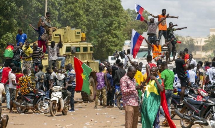 Burkina Faso : Entre critiques stériles et lutte antiterroriste, les Syndicats et Organisations de la Société Civile ont fait leur choix ! 