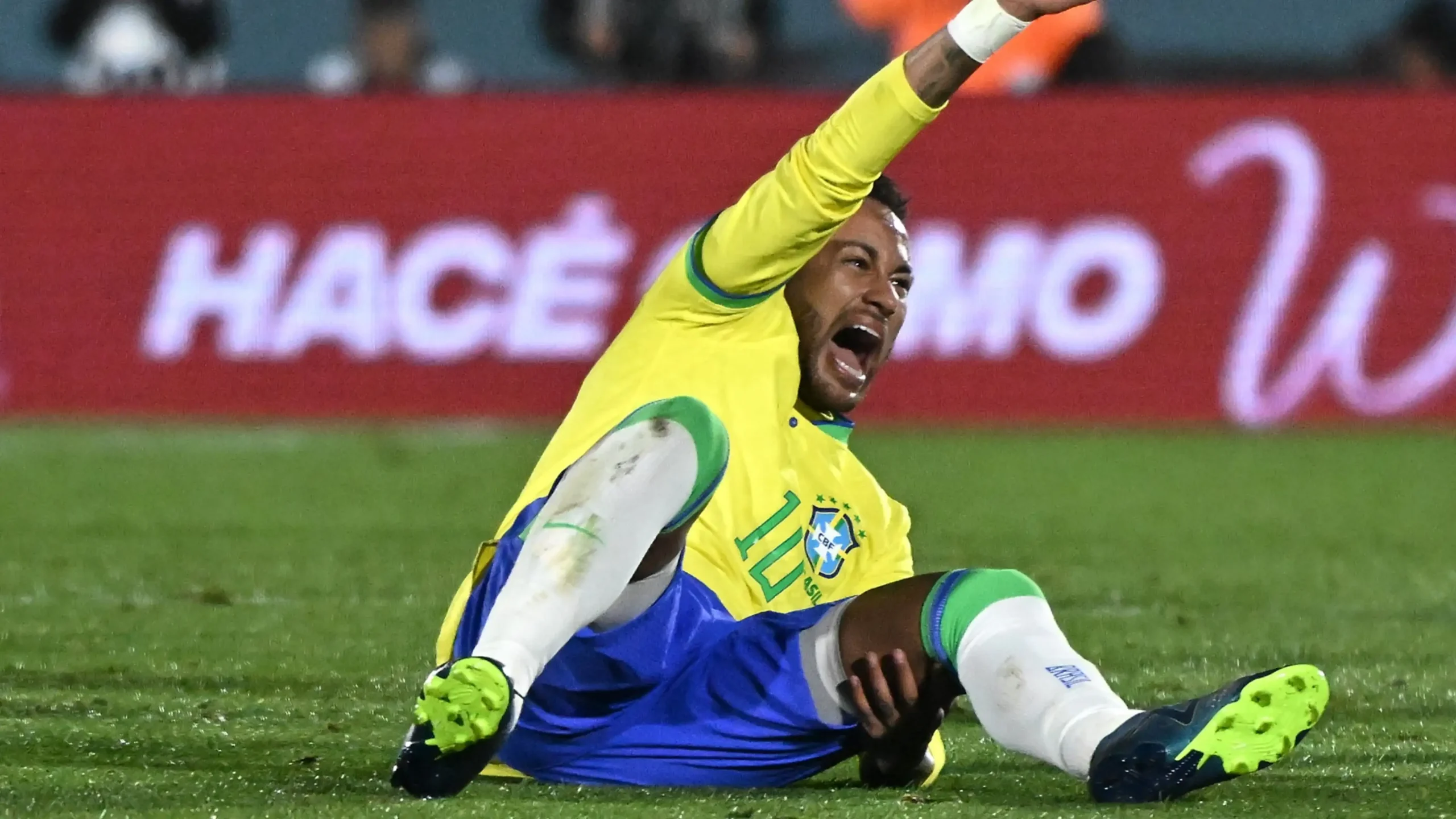 Brésil : Neymar confronté à une longue absence due à une grave blessure