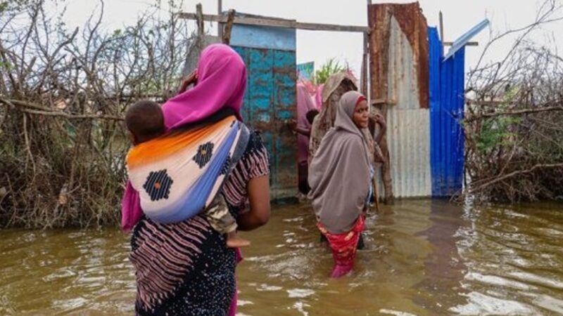 L’Afrique de l’Est en Péril : Les inondations menacent l’insécurité alimentaire, prévient le PAM