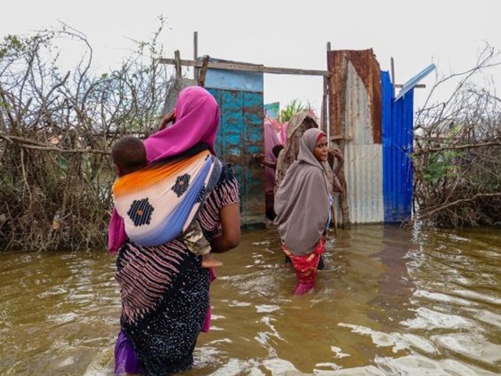 L’Afrique de l’Est en Péril : Les inondations menacent l’insécurité alimentaire, prévient le PAM