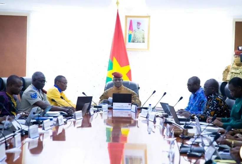 Au Burkina Faso, le gouvernement adopte un nouveau décret pour accroître la transparence dans la gestion du fonds de soutien patriotique