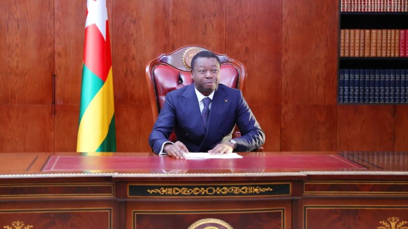 Togo : À quelques heures de l’indépendance, le Président Faure Gnassingbé gracie plus de 800 prisonniers