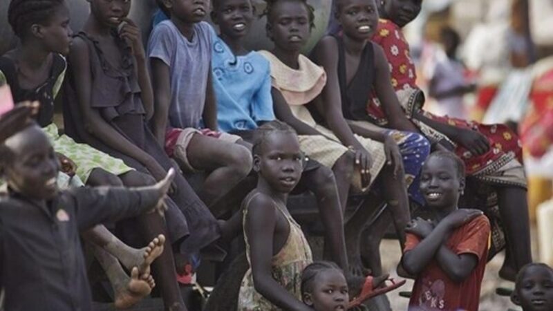 Guerre au Soudan : Plus de 10 millions d’enfants dans des zones de guerre, selon Save the Children