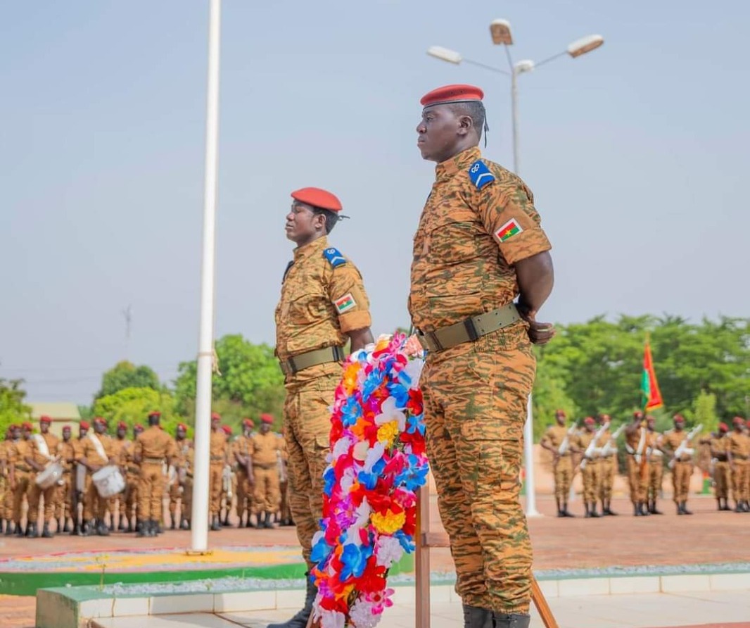 Au Burkina Faso, le gouvernement et le système des Nations unies rendent hommage aux 37 militaires burkinabè tombés dans les opérations de maintien de paix